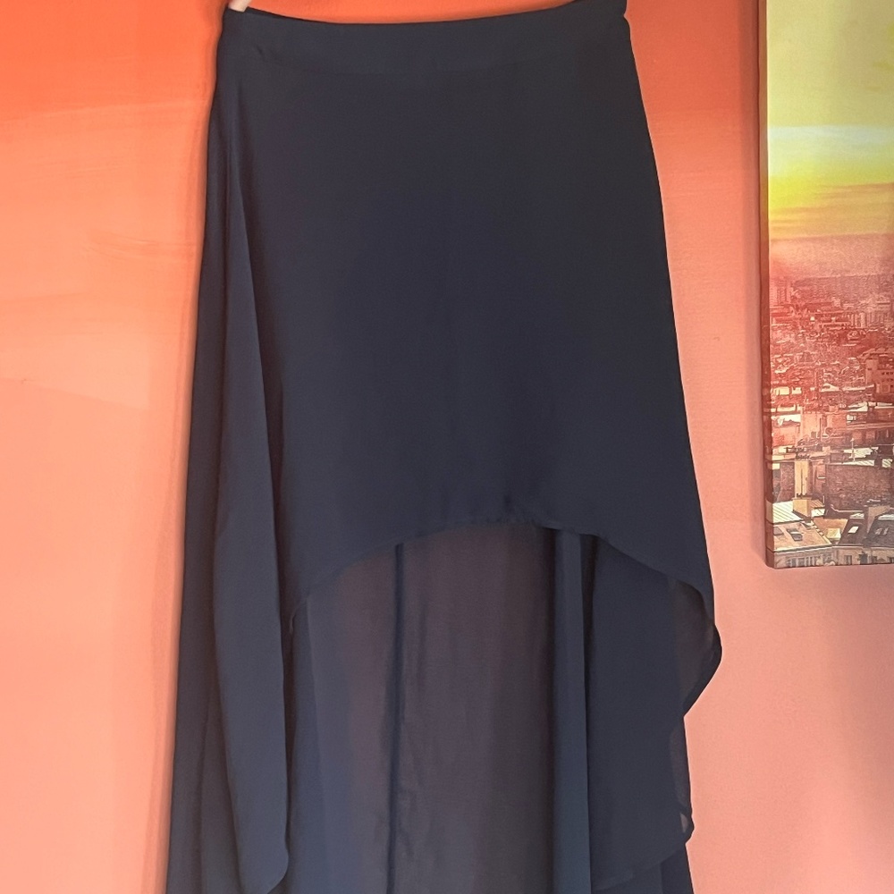 Forever 21 navy blue high-low skirt